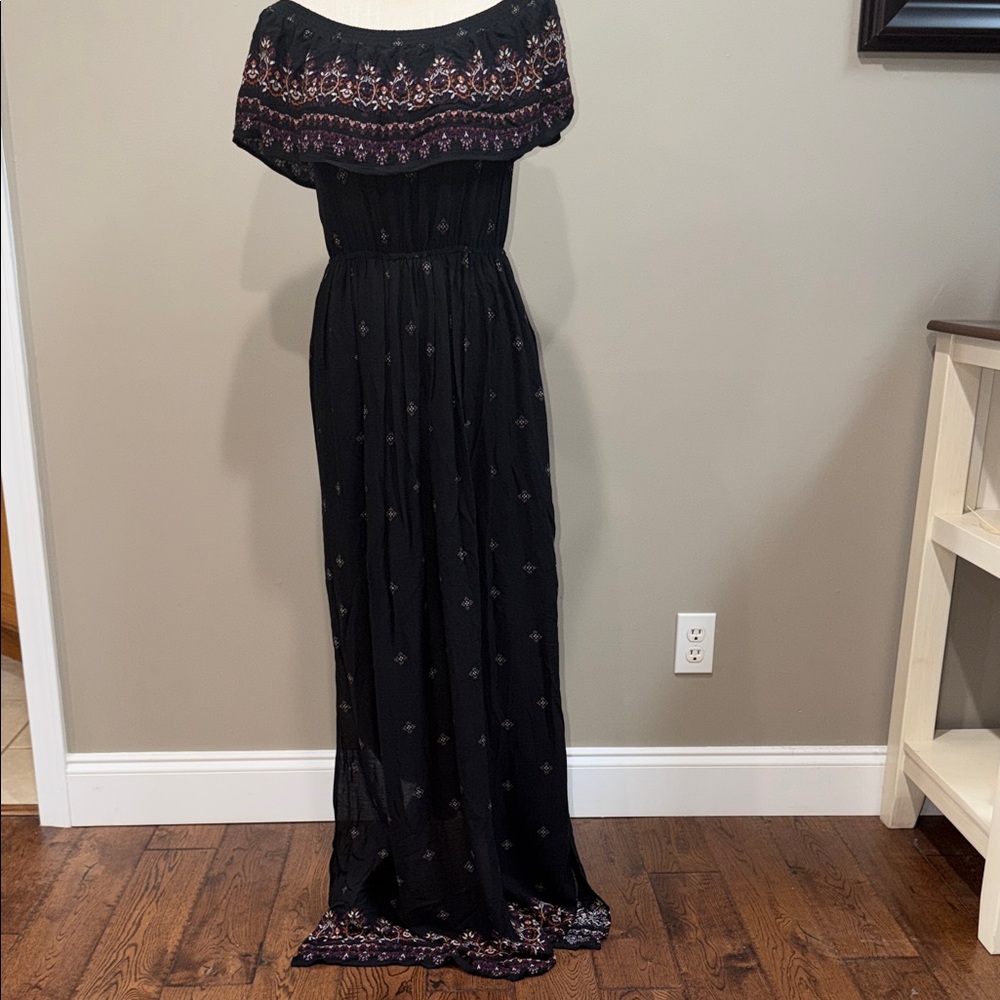 Altar’d State Off-the-shoulder Black Maxi Dress -Size M